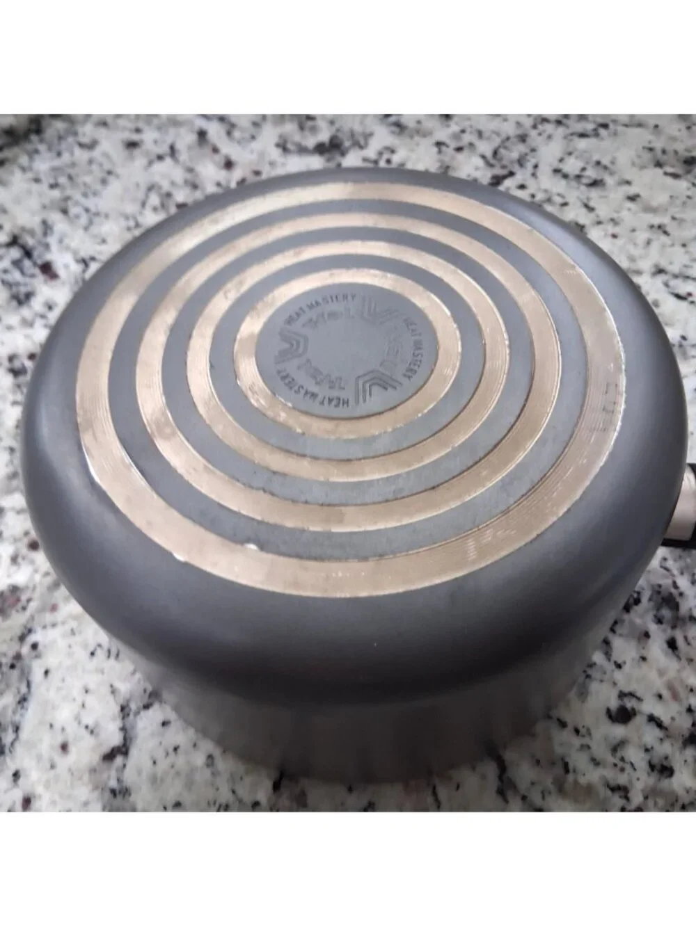 T-fal Heat Mastery Non-Stick Saucepan Black measurements inside pan 2.5 qt